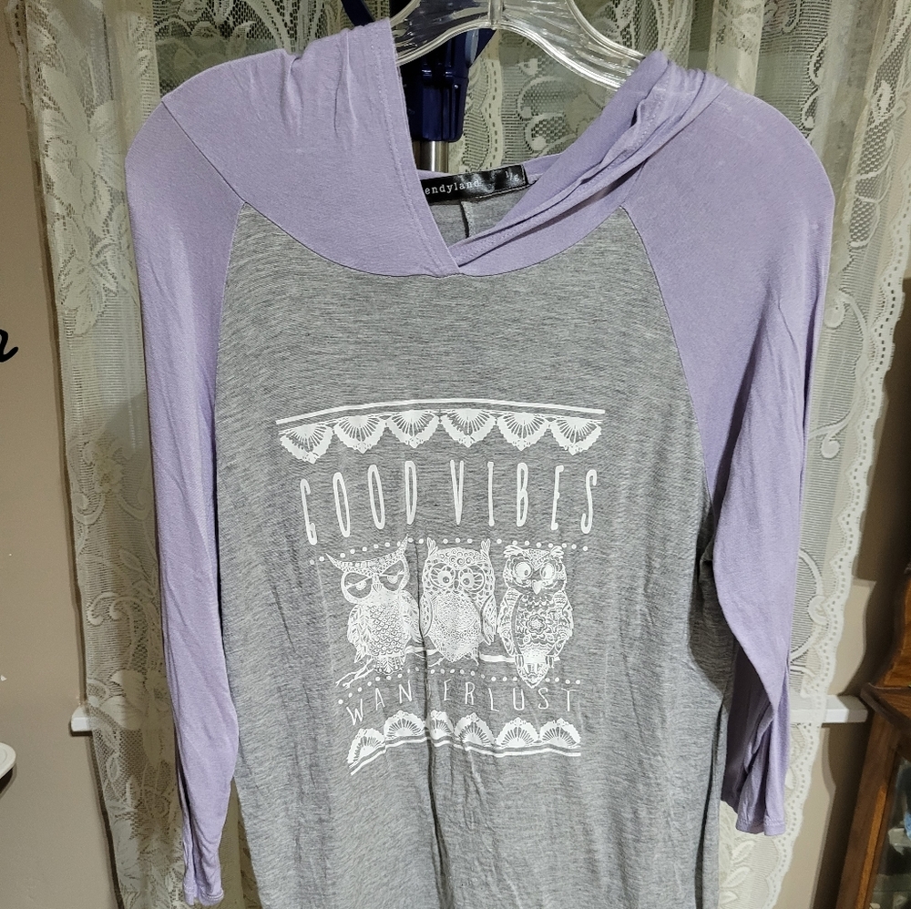 (2517) Trendyland Hoodie. Womans, Size L,